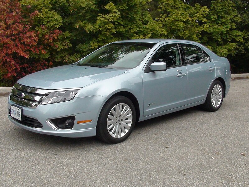 File:Tino Rossini's Reviews - 011 - 2010 Ford Fusion Hybrid.jpg